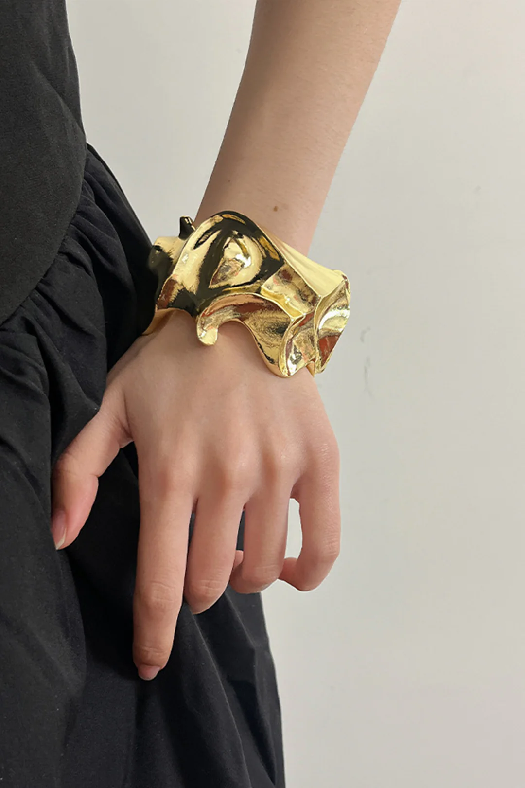 Metallic Ruched Bracelet - Weenar