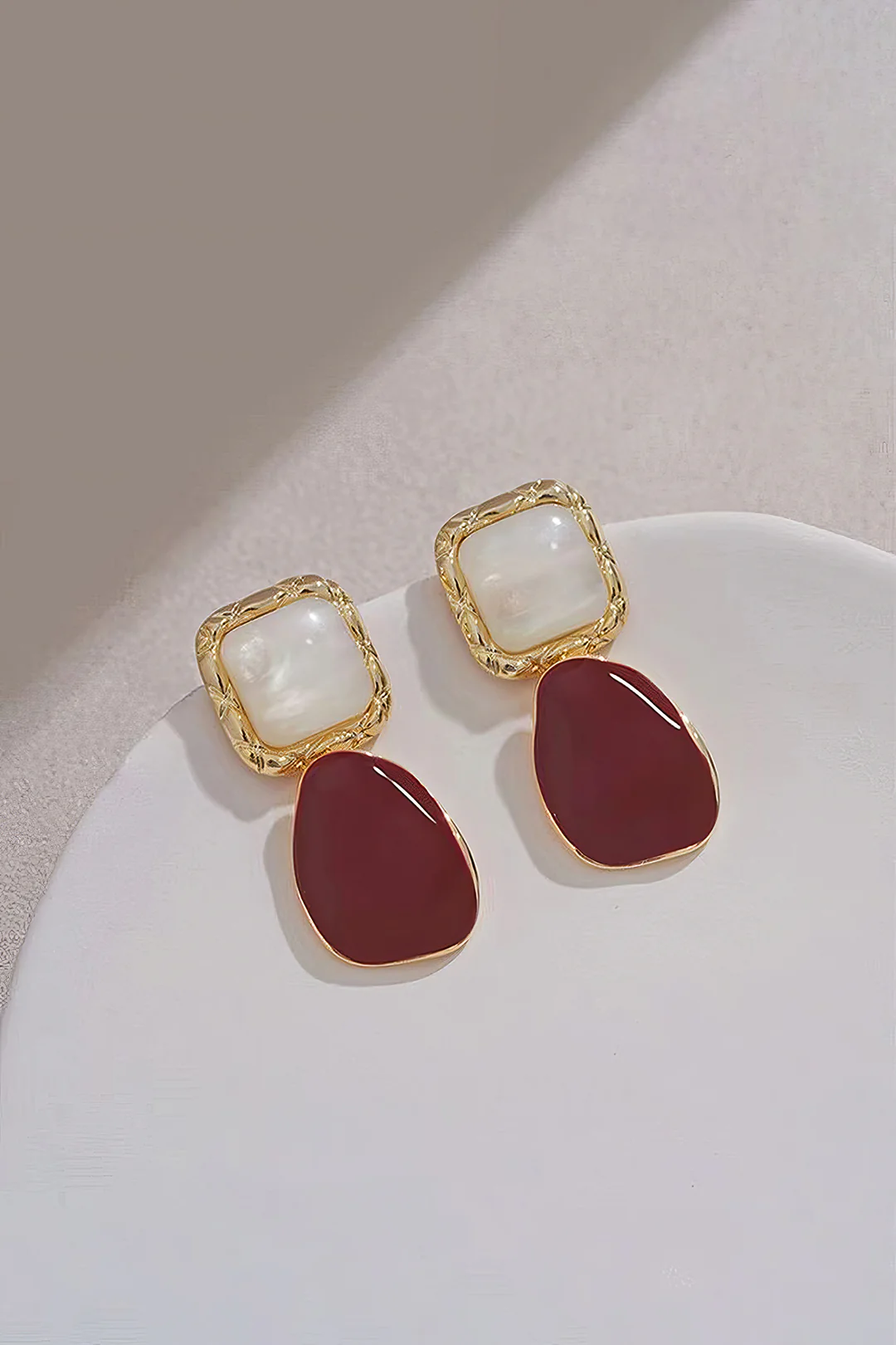 Asymmetrical Square Earrings - Weenar