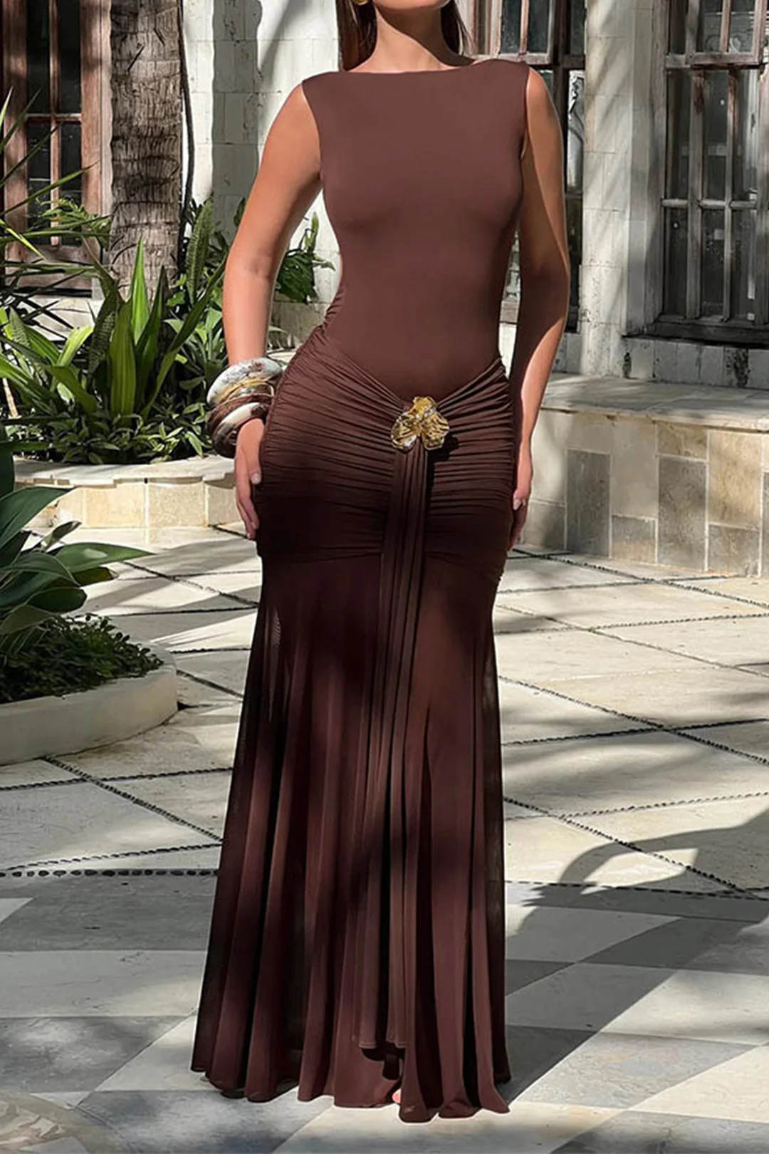 Mesh Metallic Decor Ruched Backless Sleeveless Maxi Dress - Weenar