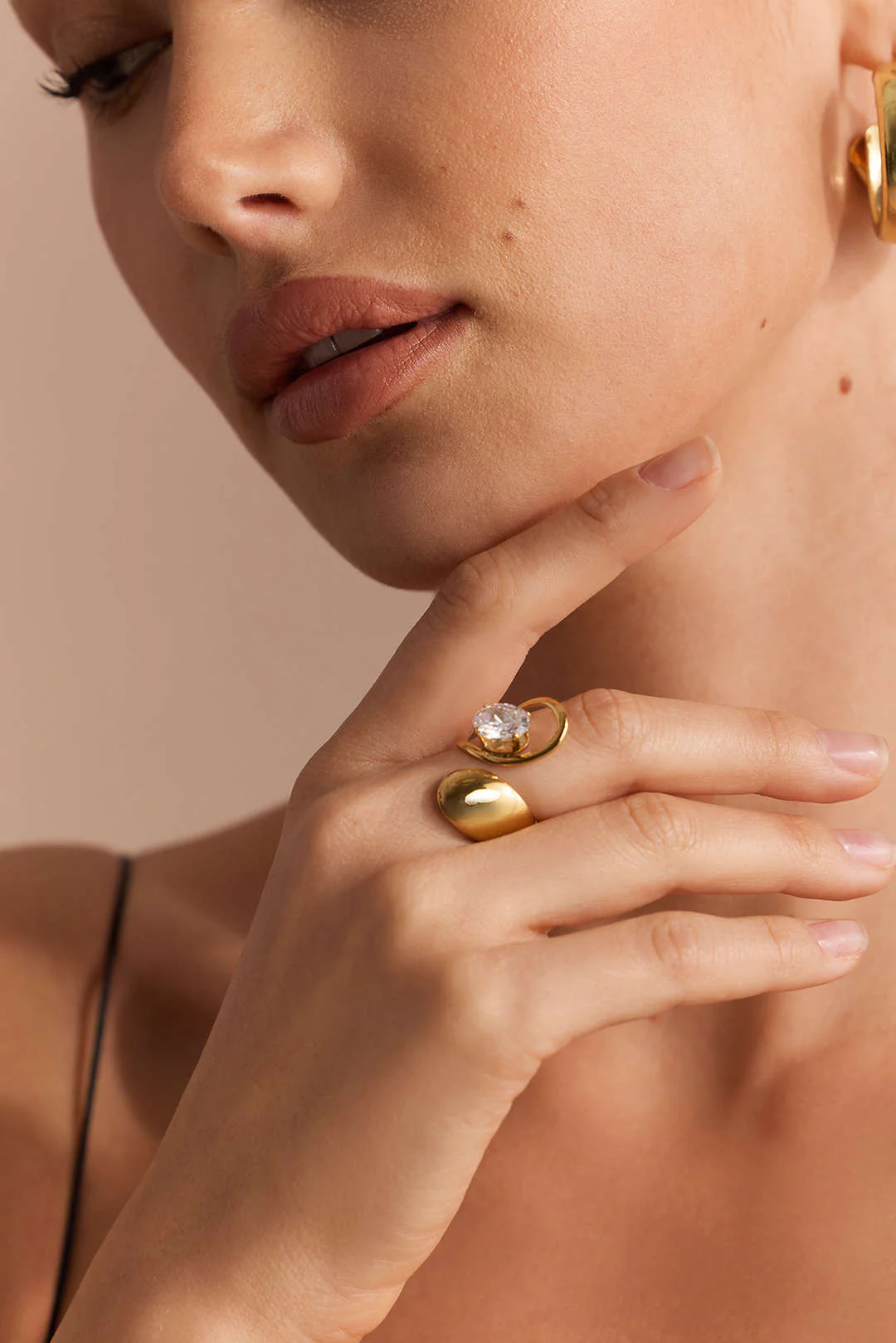Alloy Rhinestone Ring - Weenar