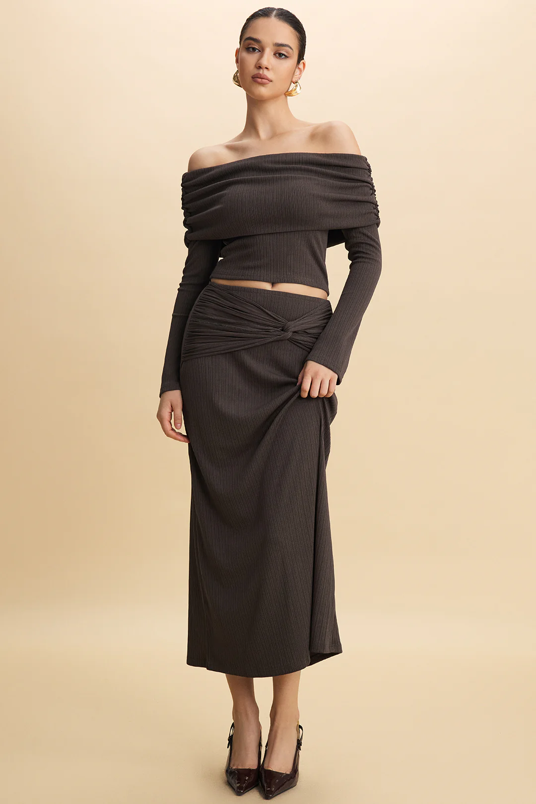 Off Shoulder Long-Sleeve Top And Twist Knot Skirt Set - Weenar
