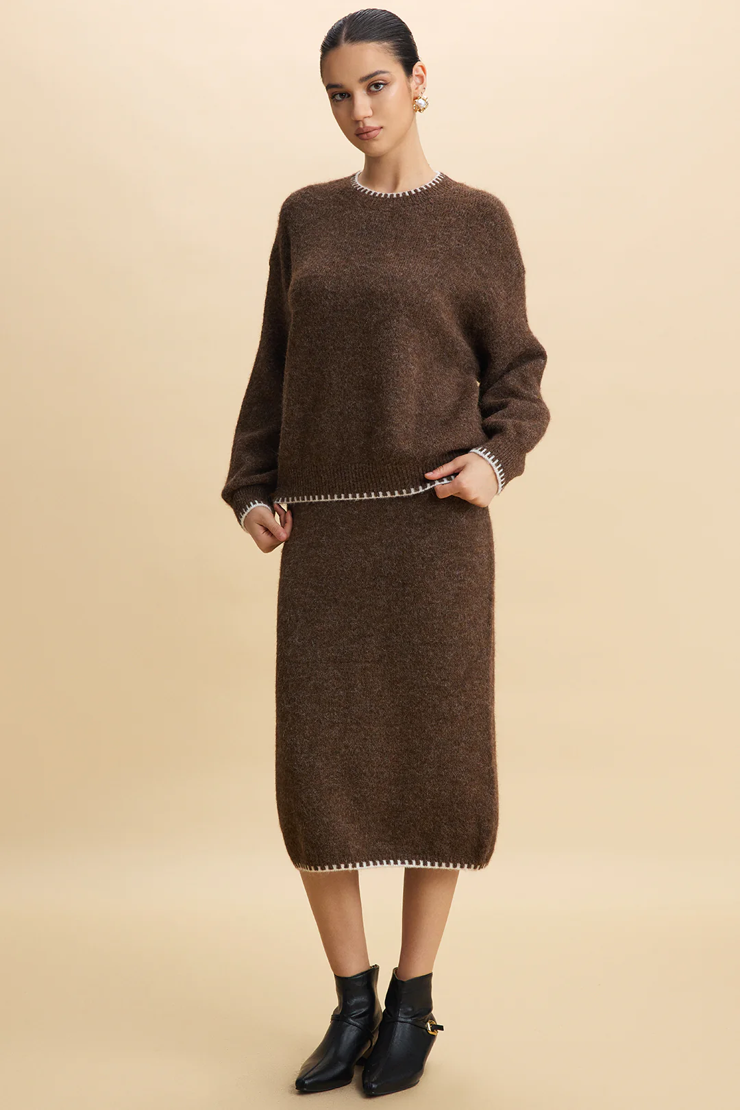 Knit Contrast Whipstitching Long-Sleeve Top And Skirt Set - Weenar