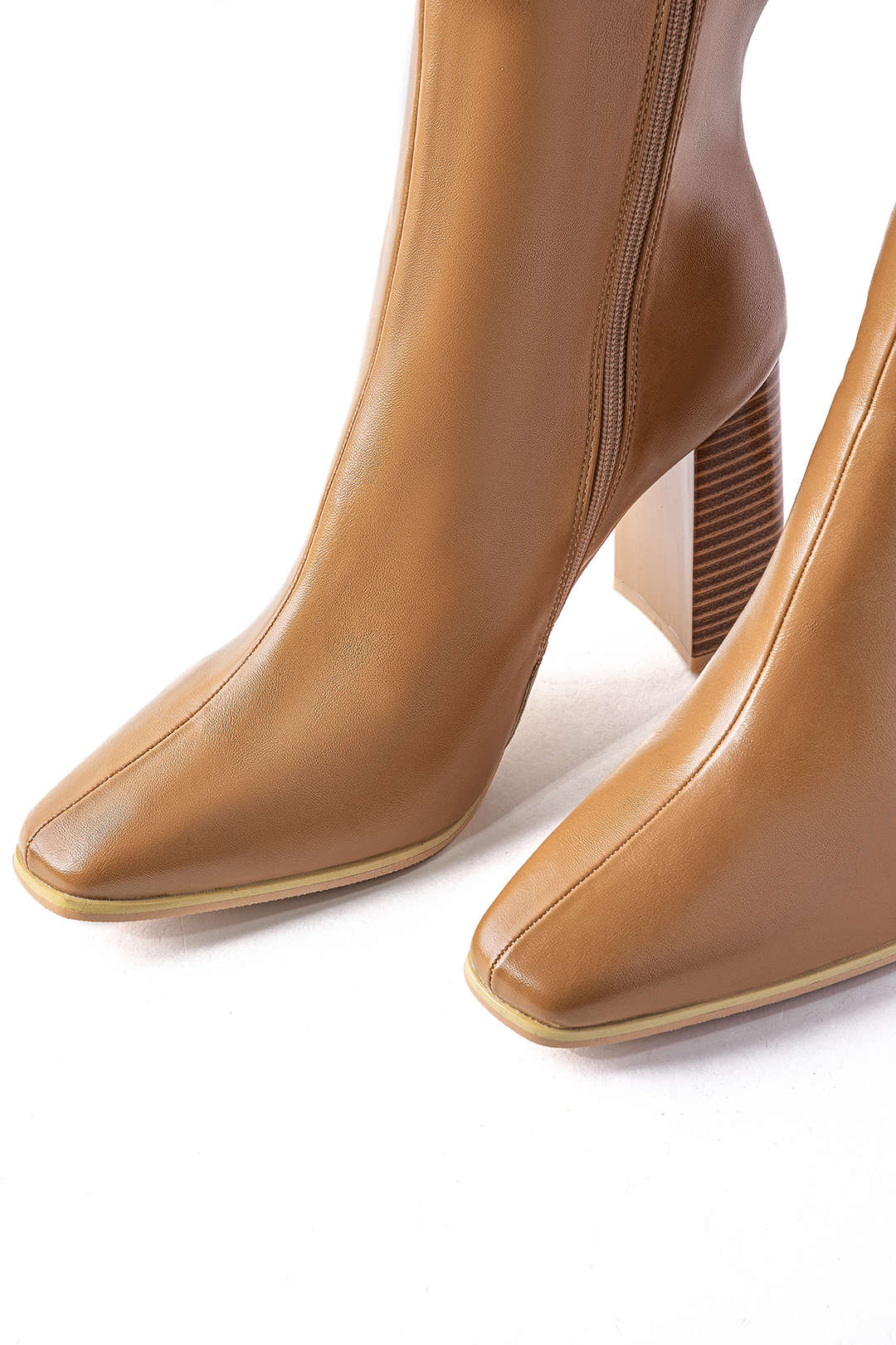 Square-Toe Leather Ankle Boots - Weenar
