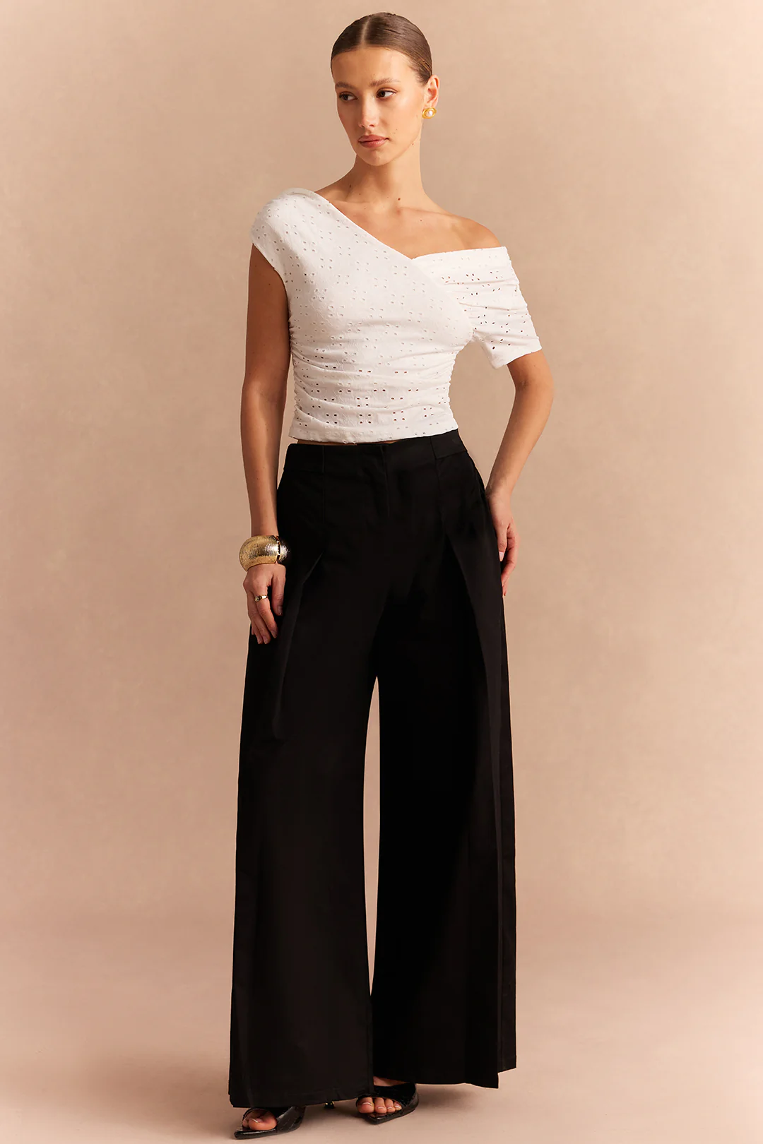 Asymmetrical One Shoulder Hollow Out Short Sleeve T-Shirt - Weenar