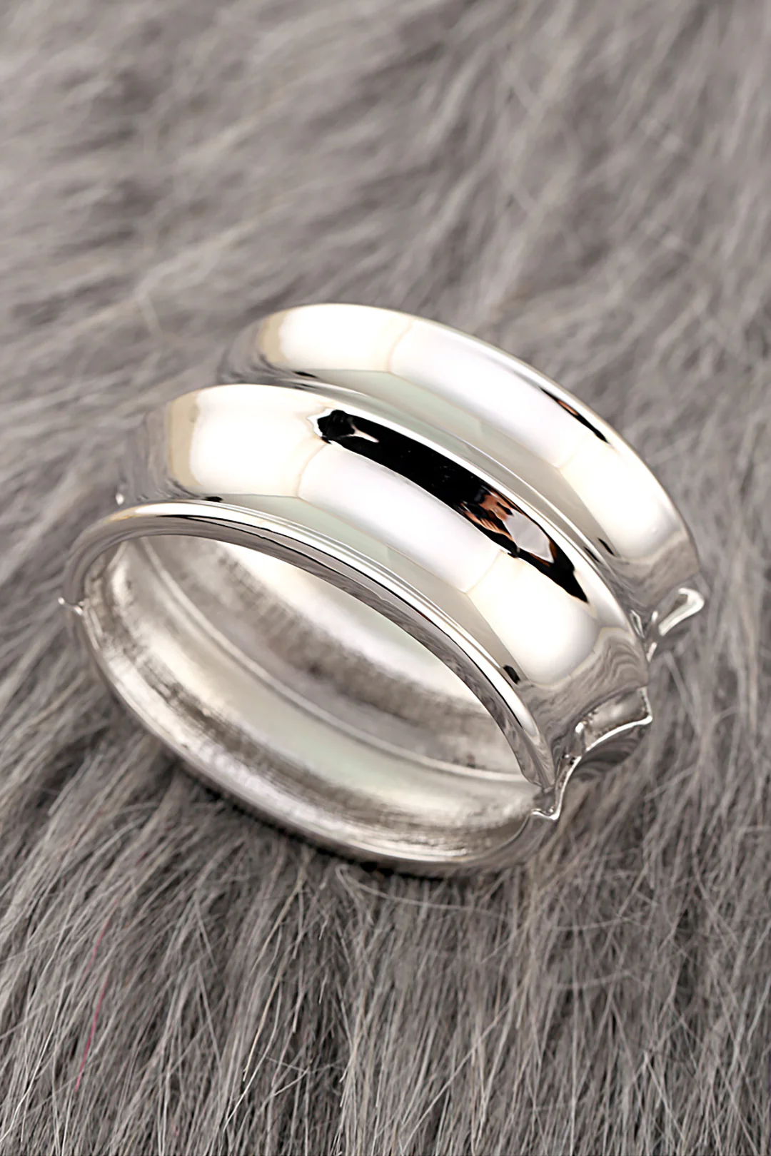 Irregular Open Bracelet - Weenar