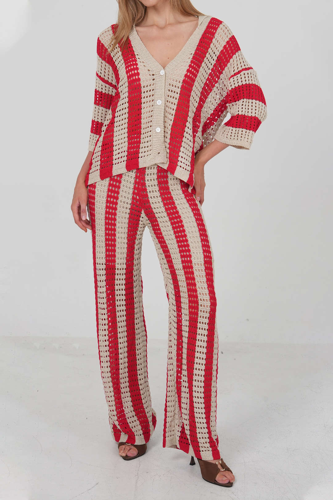 Knit Cut Out Contrast Short-Sleeve Top And Pants Set - Weenar
