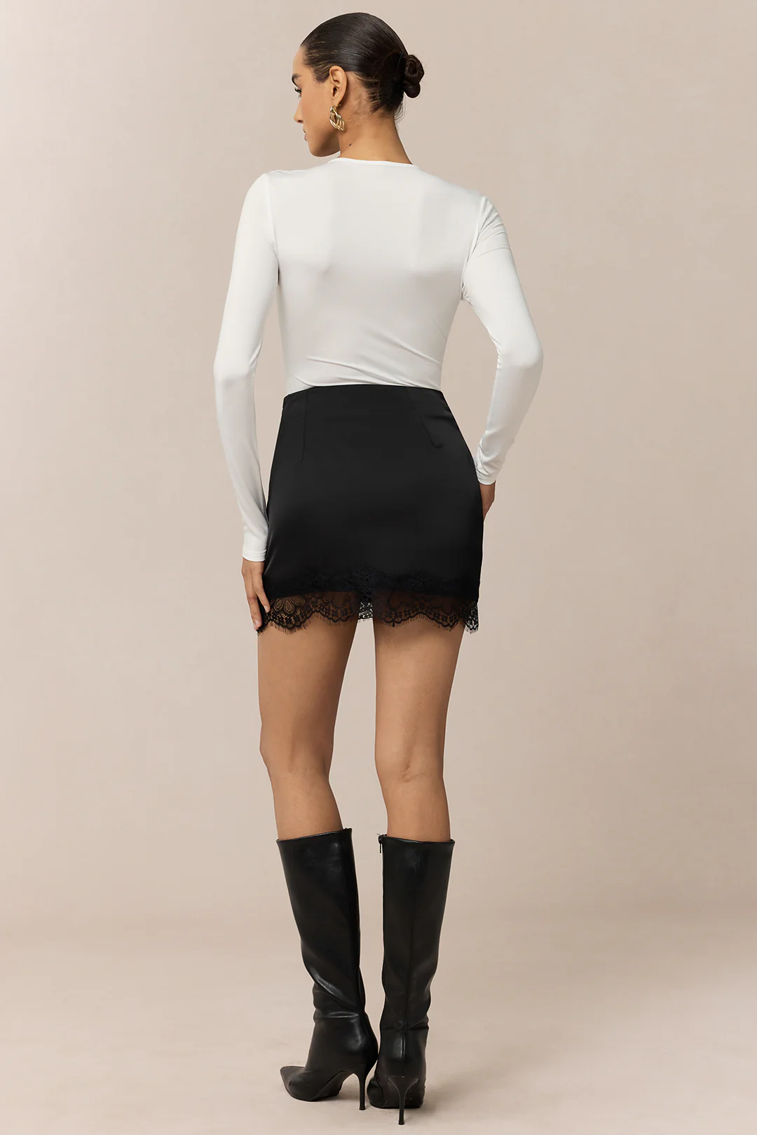 Satin Patchwork Lace Trim Zipper Mini Skirt - Weenar