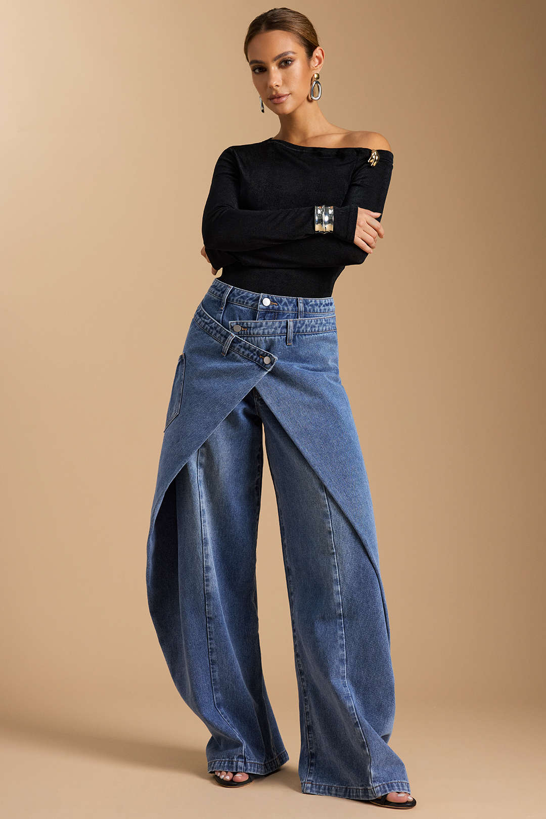 Denim Asymmetric Button Jeans - Weenar