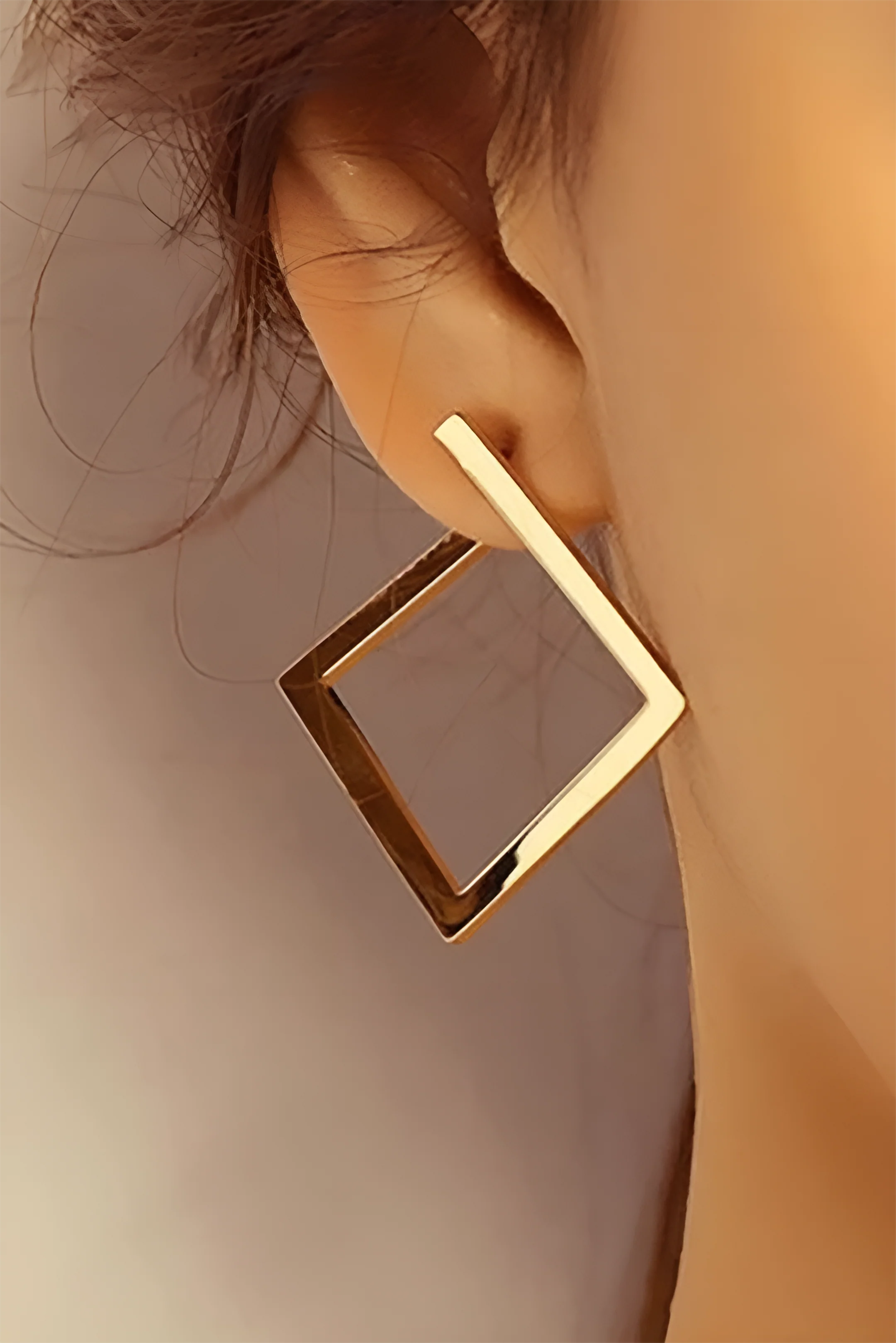 Diamond-Shaped Earrings - Weenar