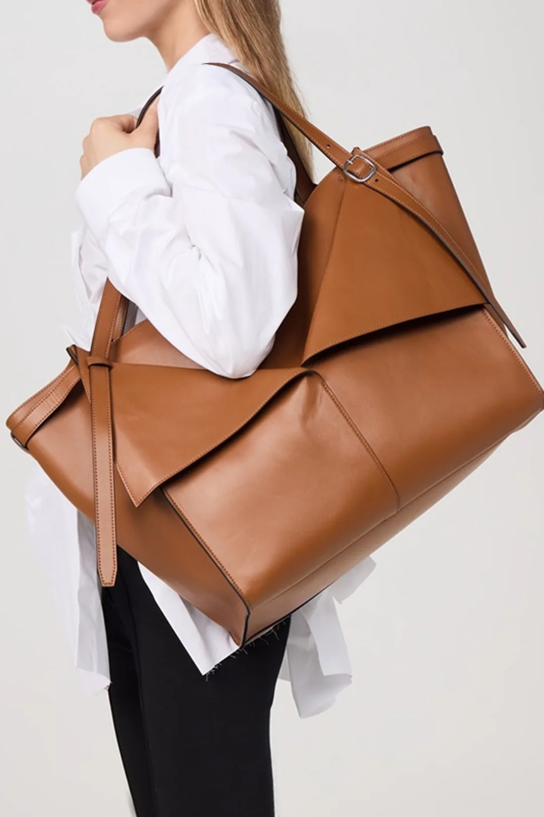 Faux Leather Shoulder Bag - Weenar