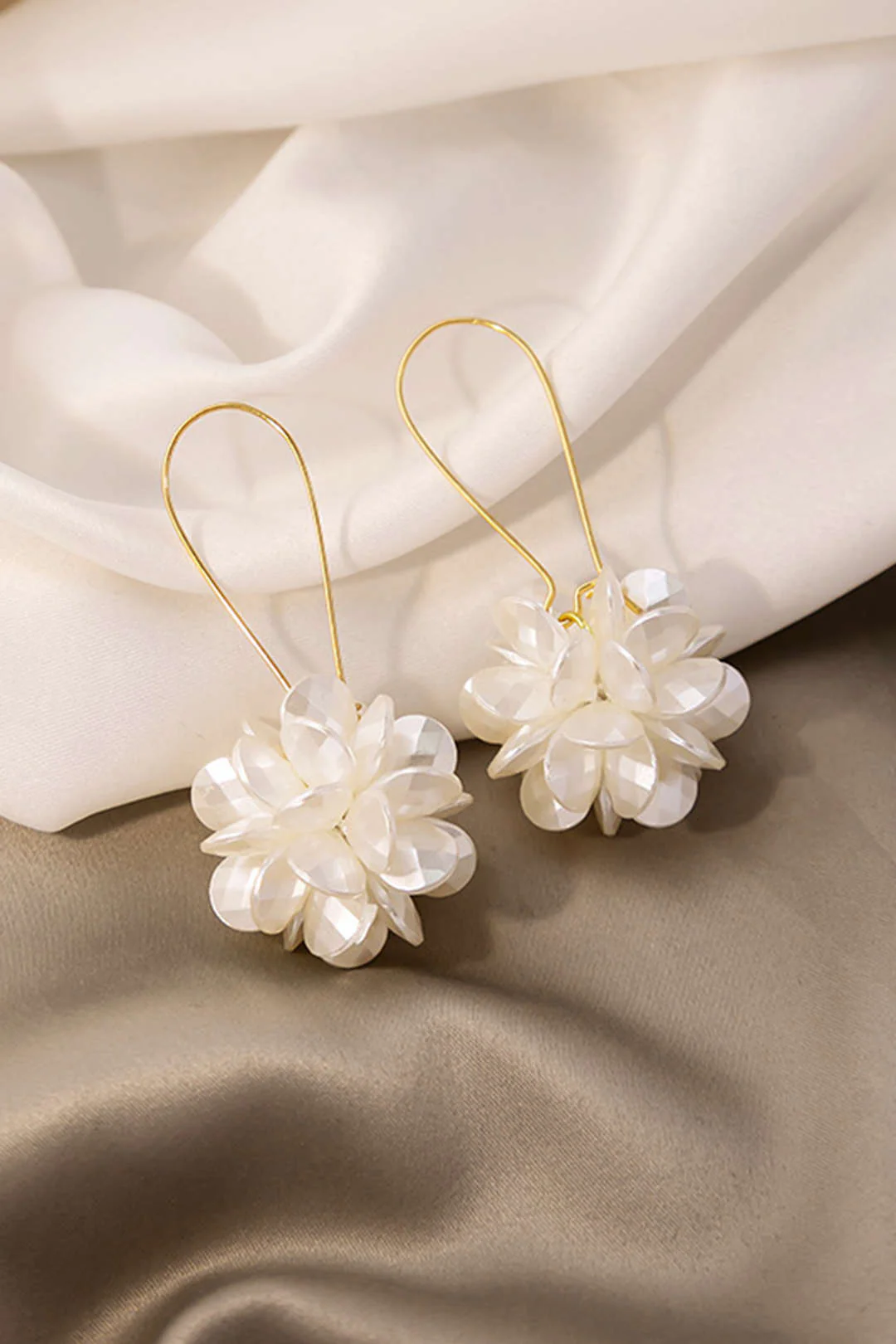 Floral Design Earrings - Weenar