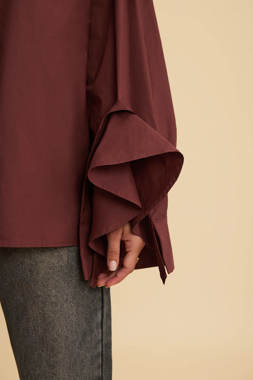 Button Ruffle Long-Sleeve Shirt - Weenar