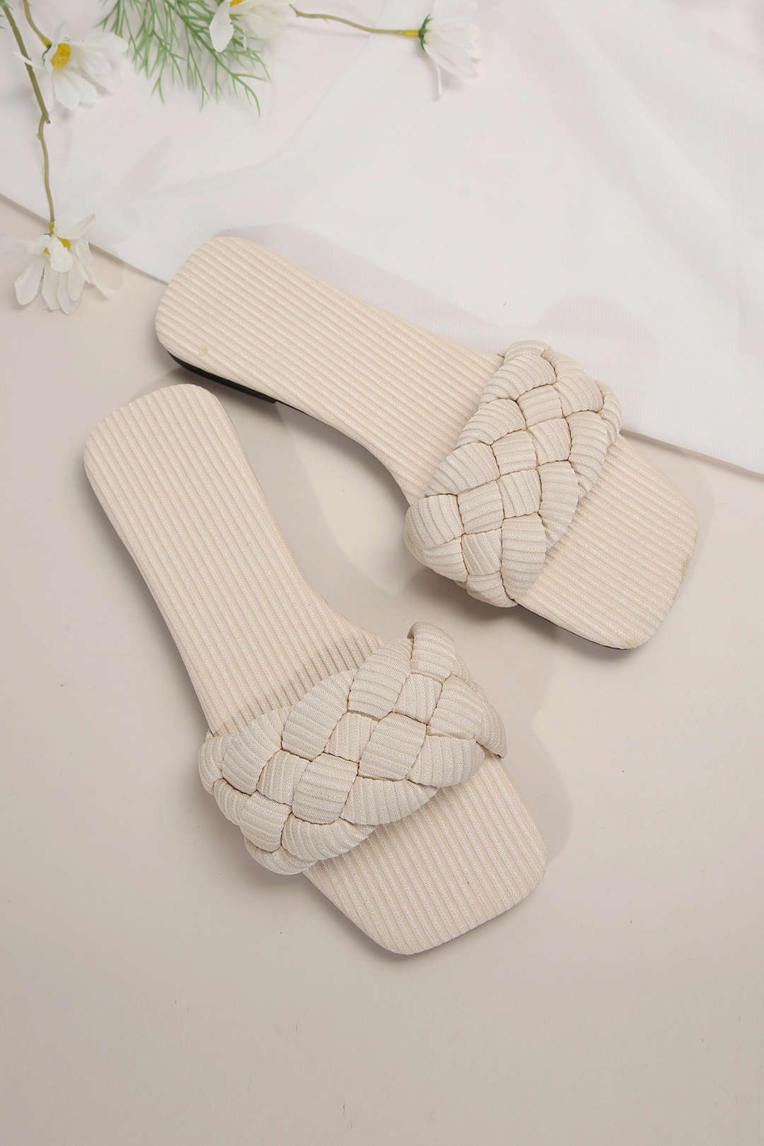 Woven Square Toe Slippers - Weenar