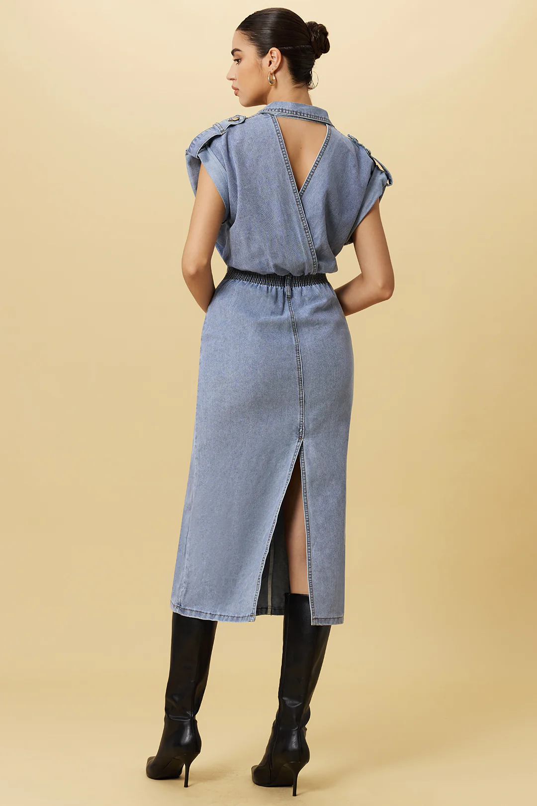 Denim Button Shirred Short Sleeve Dress - Weenar