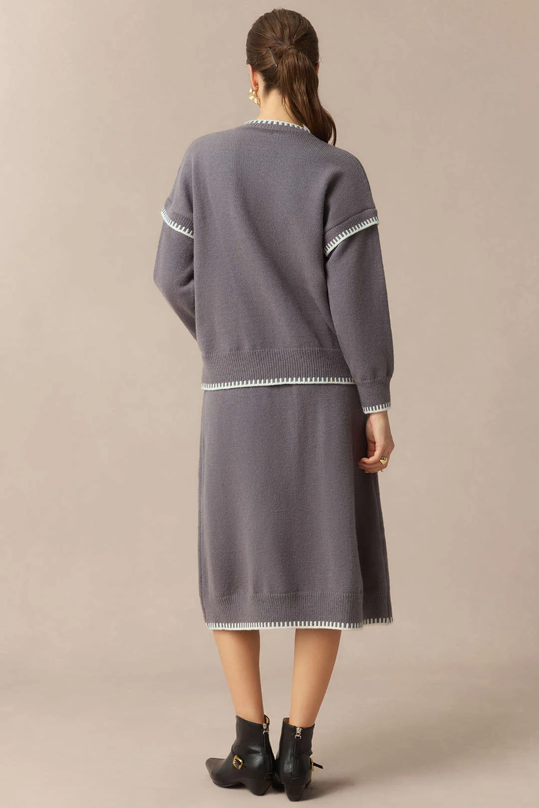 Knit Contrast Binding Round Neck Long-Sleeve Top And Skirt Set - Weenar
