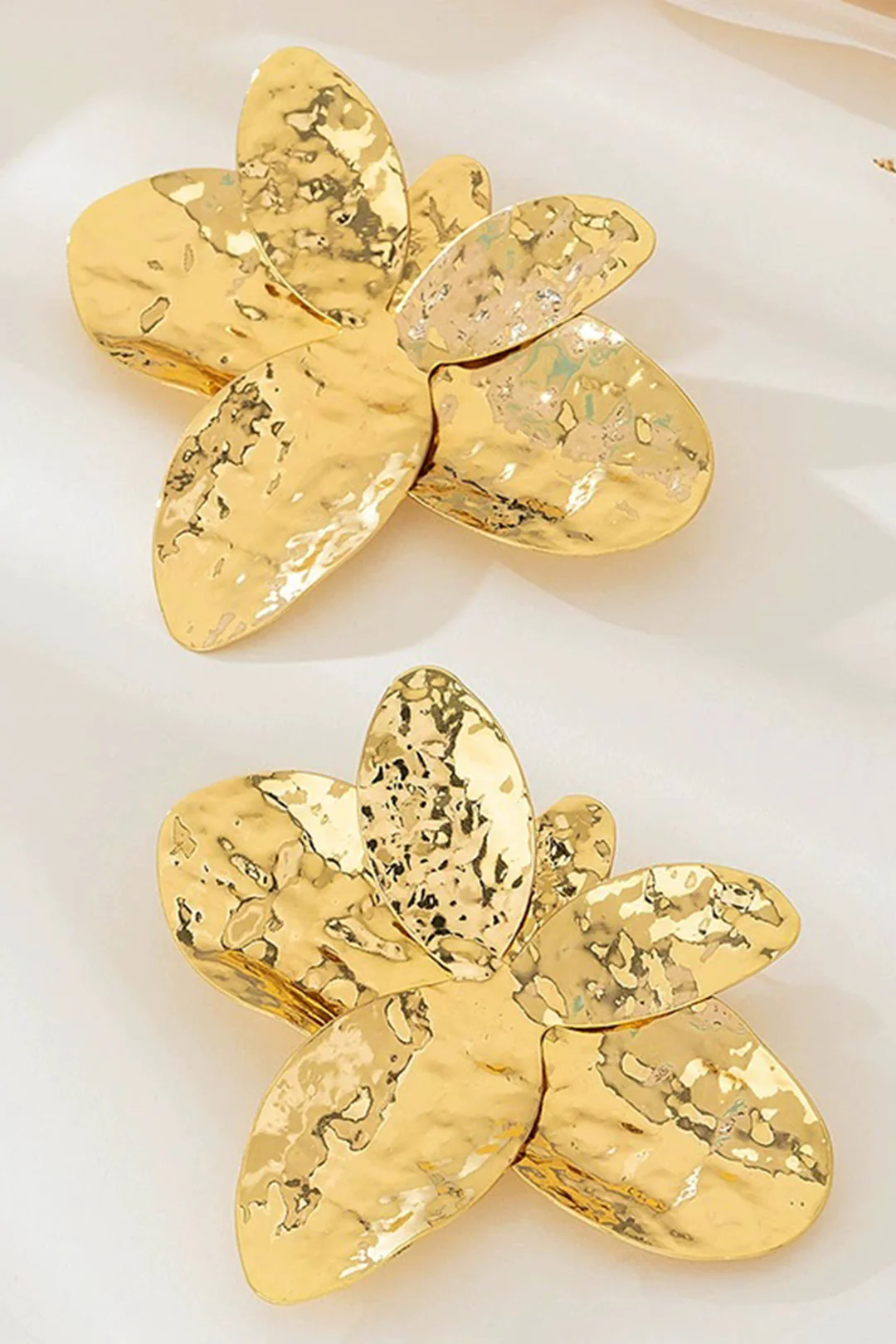 Metal Exaggerated Irregular Earrings - Weenar