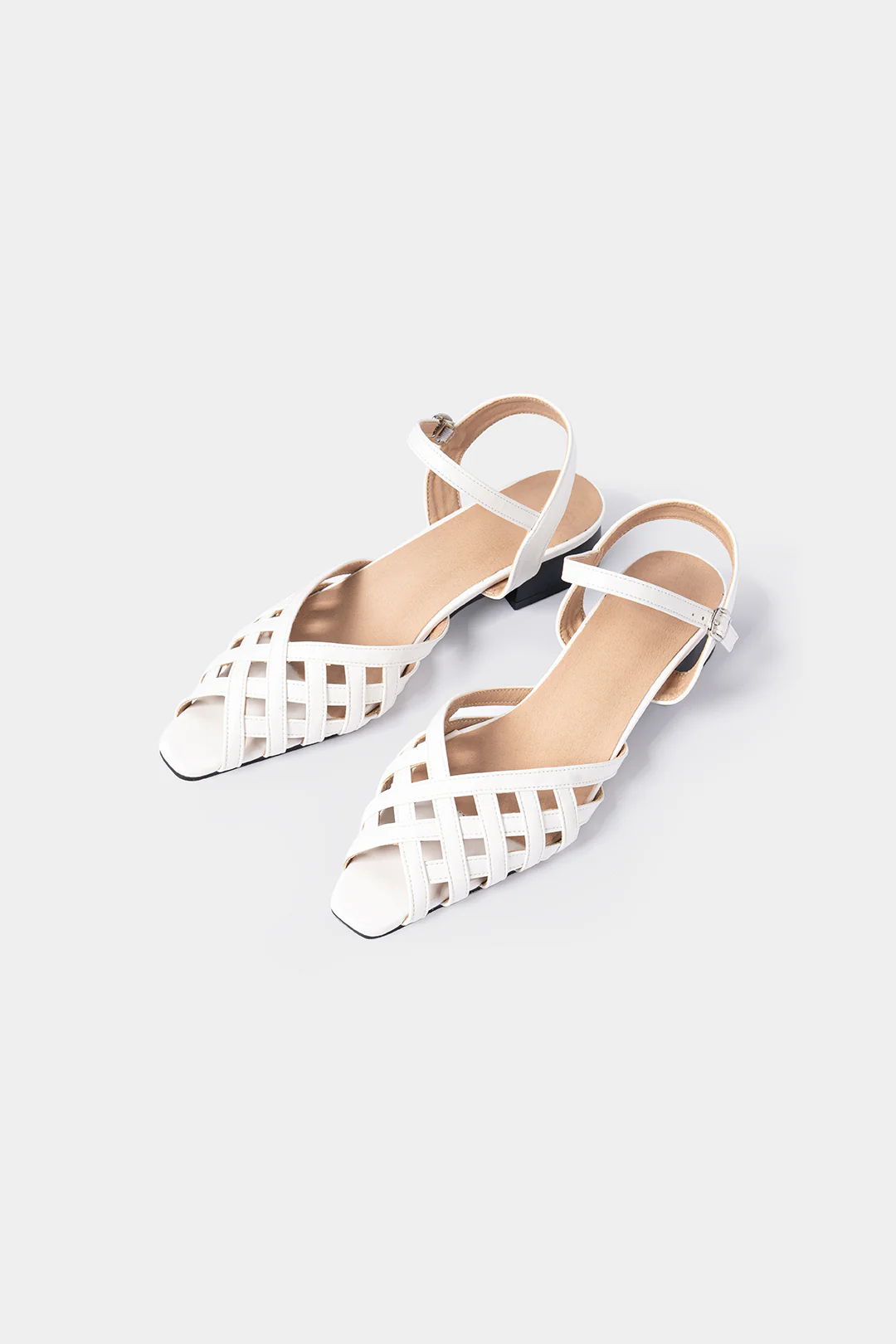 Woven Hollowed Square Sandals - Weenar