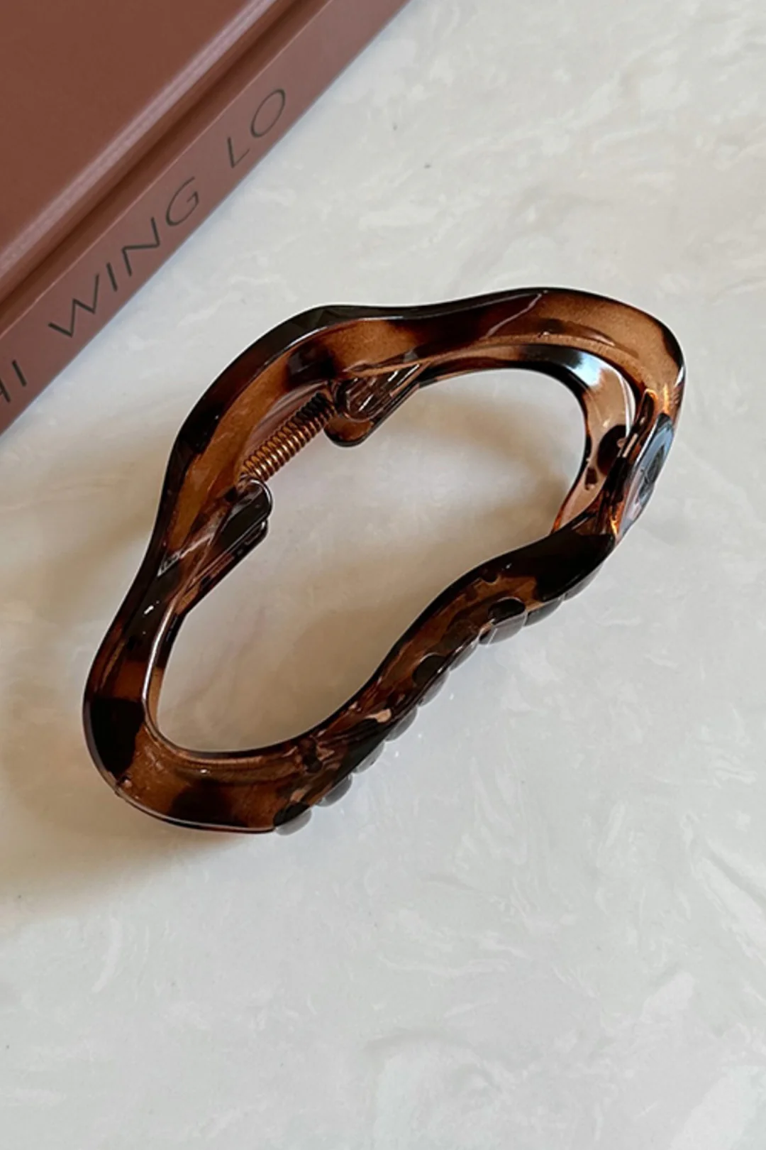 Irregular Shark Clip Hair Accessory - Weenar