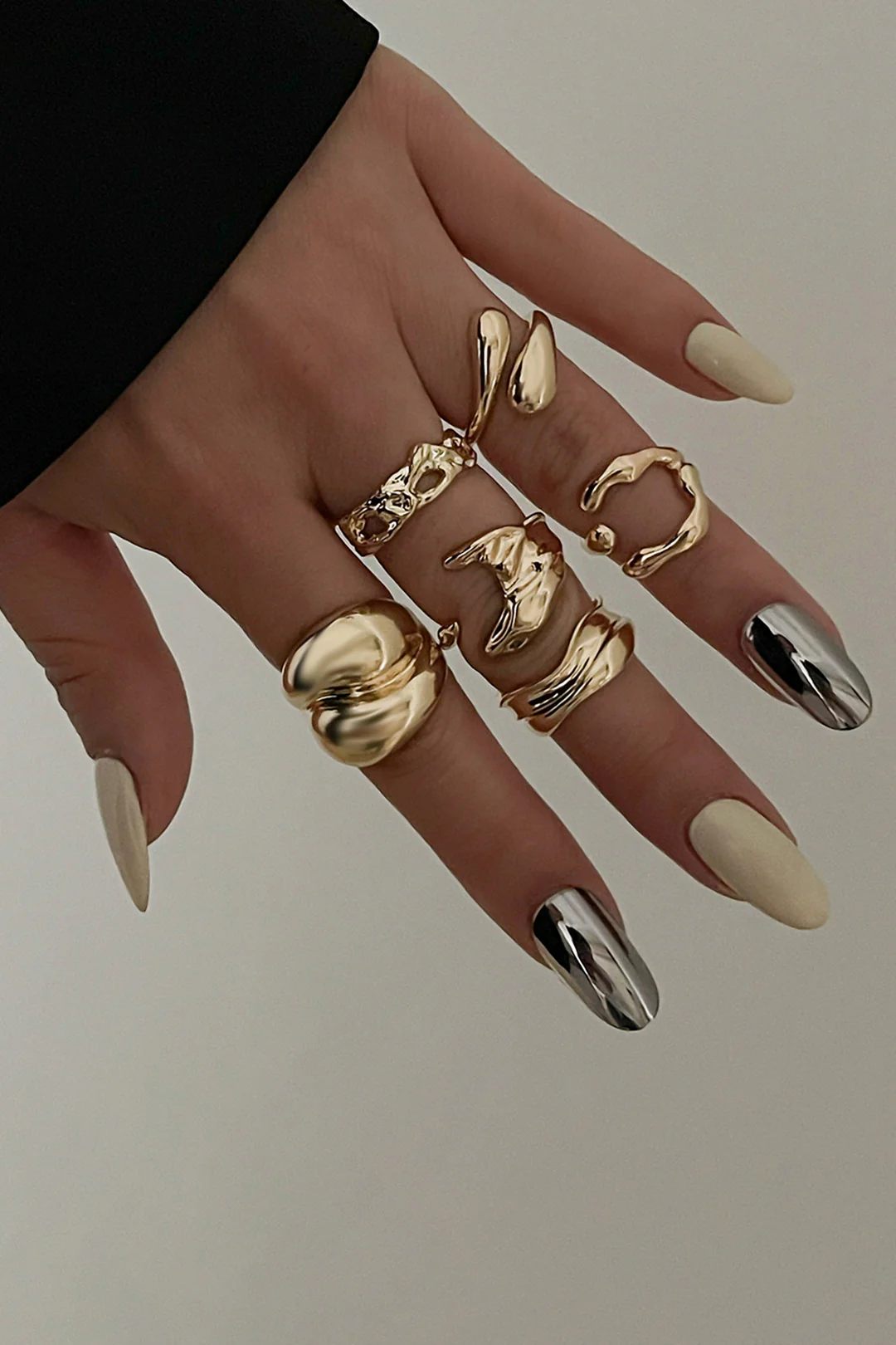 Multi-Layer Irregular Rings - Weenar