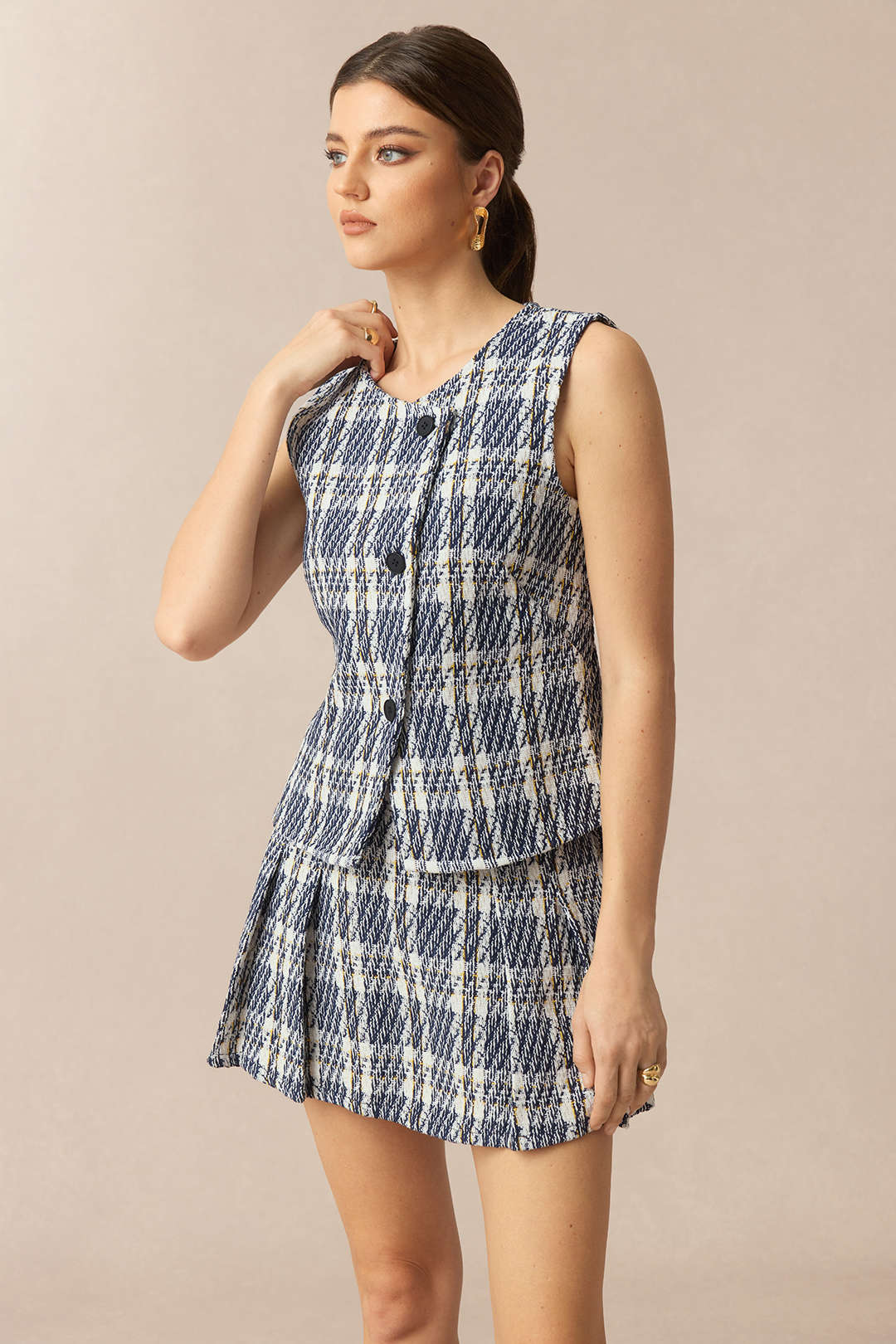 Plaid Print Round Neck Tank Top - Weenar