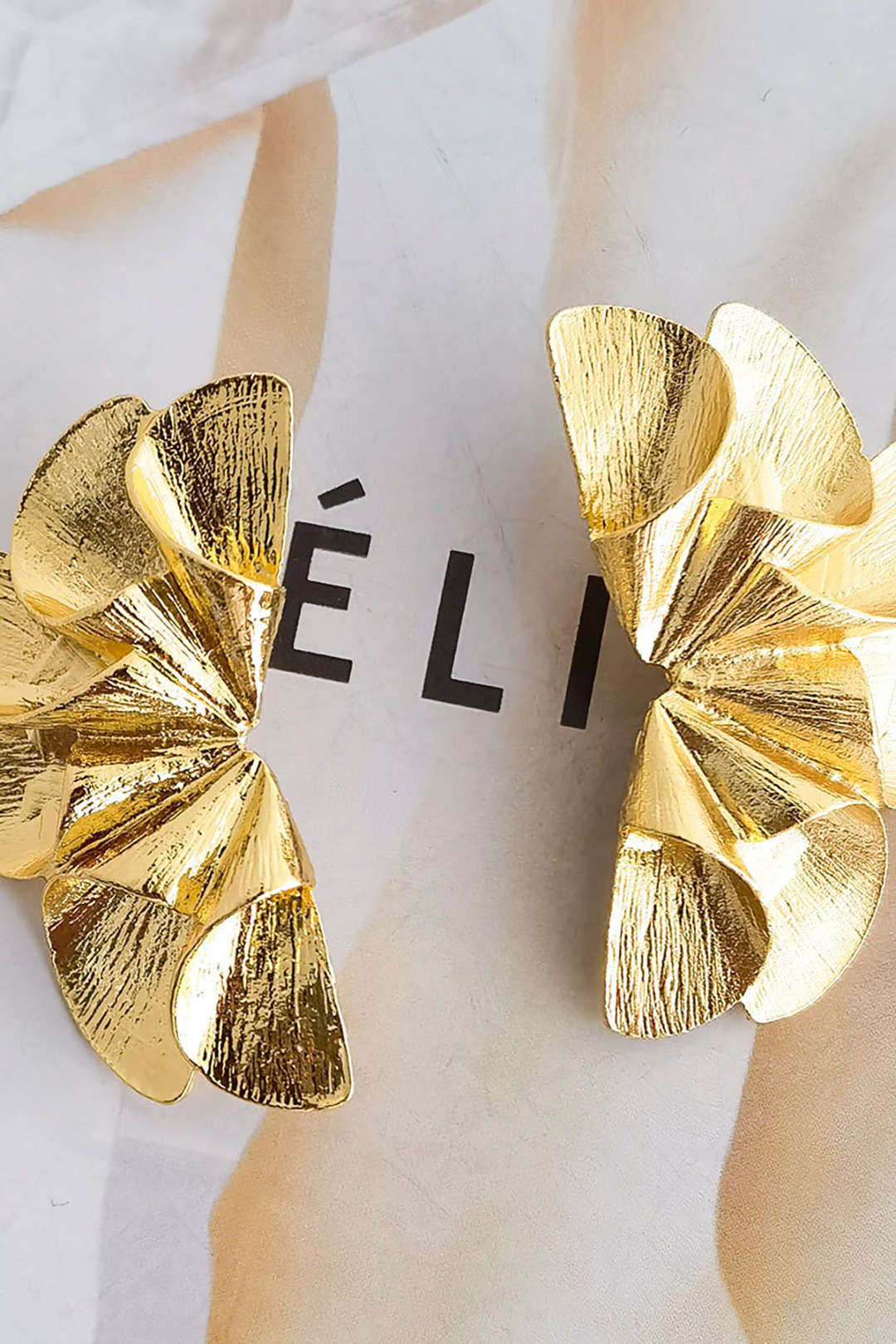 Sector Metal Earrings - Weenar
